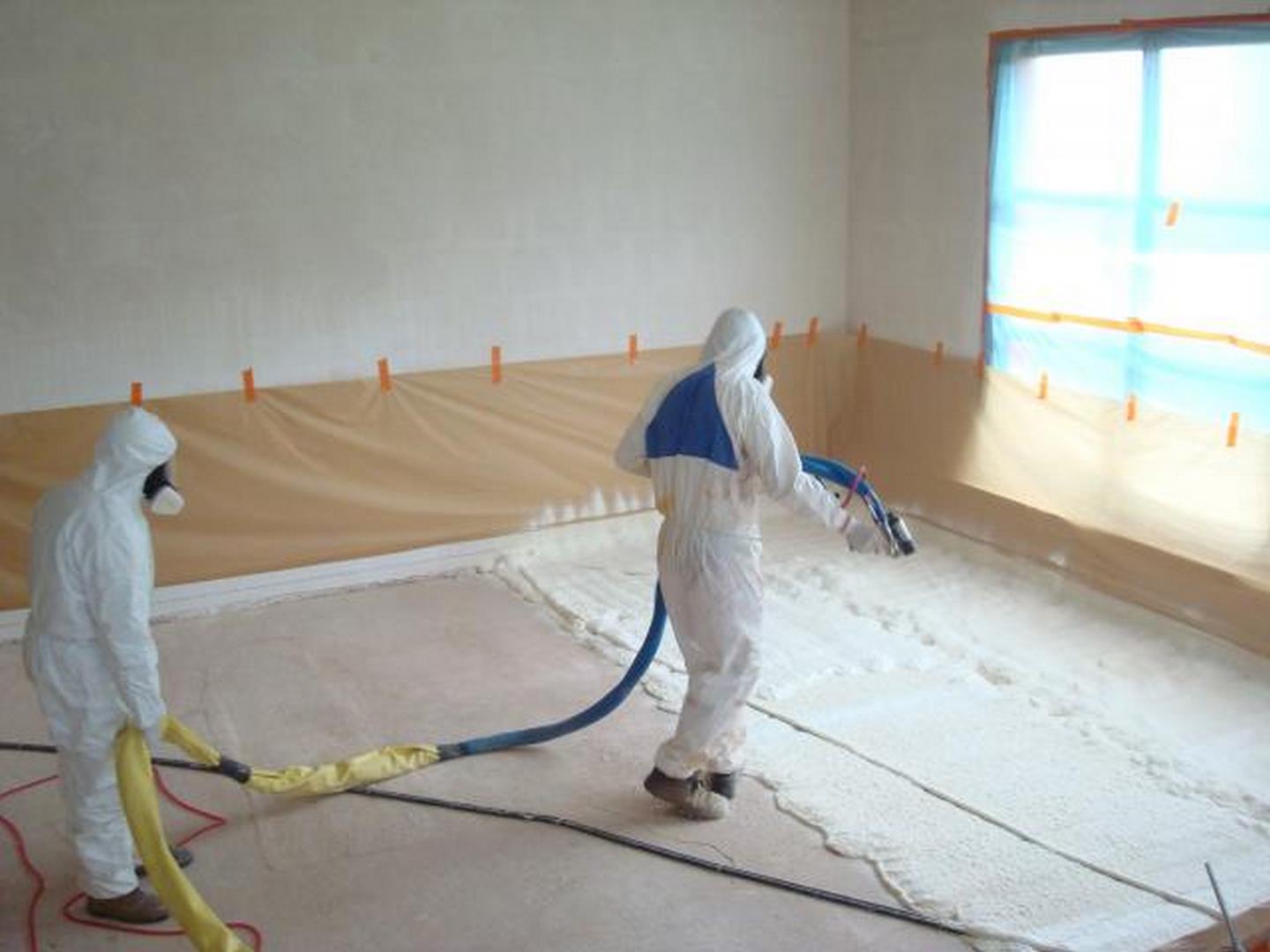 Projection de mousse polyuréthane LRP Iso